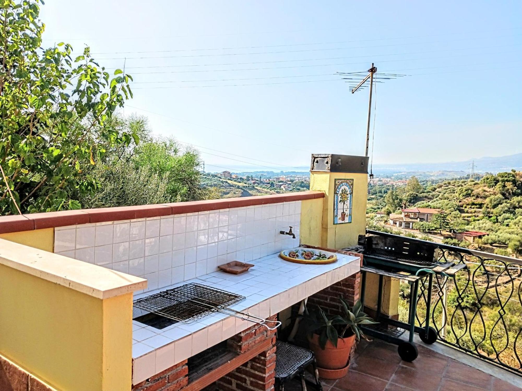 Flat With Panoramic Terrace And Private Pool Mt5X3 Apartamento Taormina Exterior foto