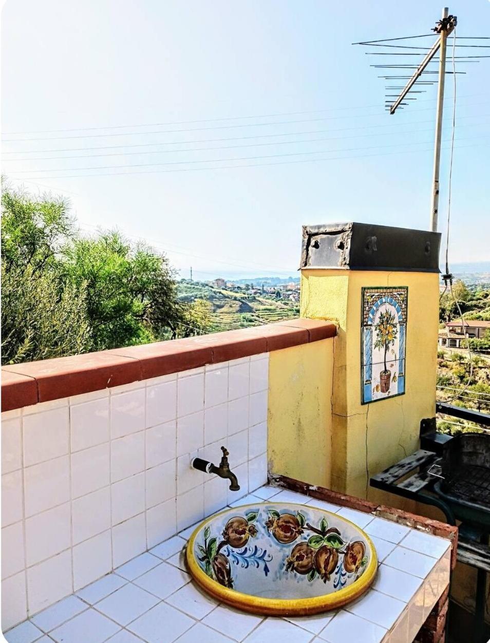 Flat With Panoramic Terrace And Private Pool Mt5X3 Apartamento Taormina Exterior foto